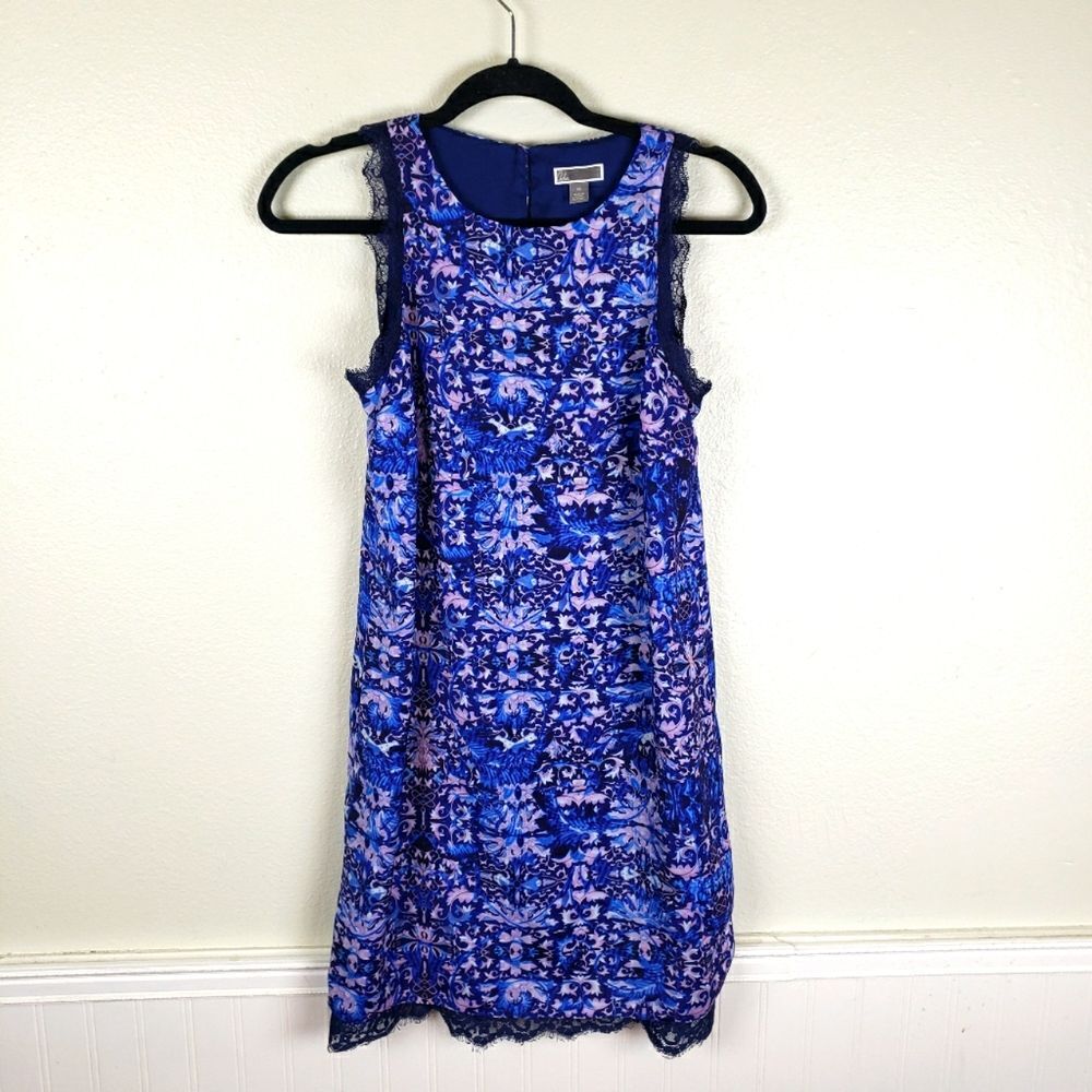 Chelsea28 Art to wear classy chic blue floral satin mini lace dress Sz XS